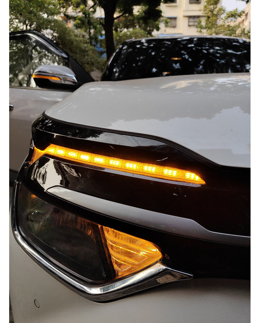 CS 70  UNIVERSAL CRYSTAL DAYTIME DRL